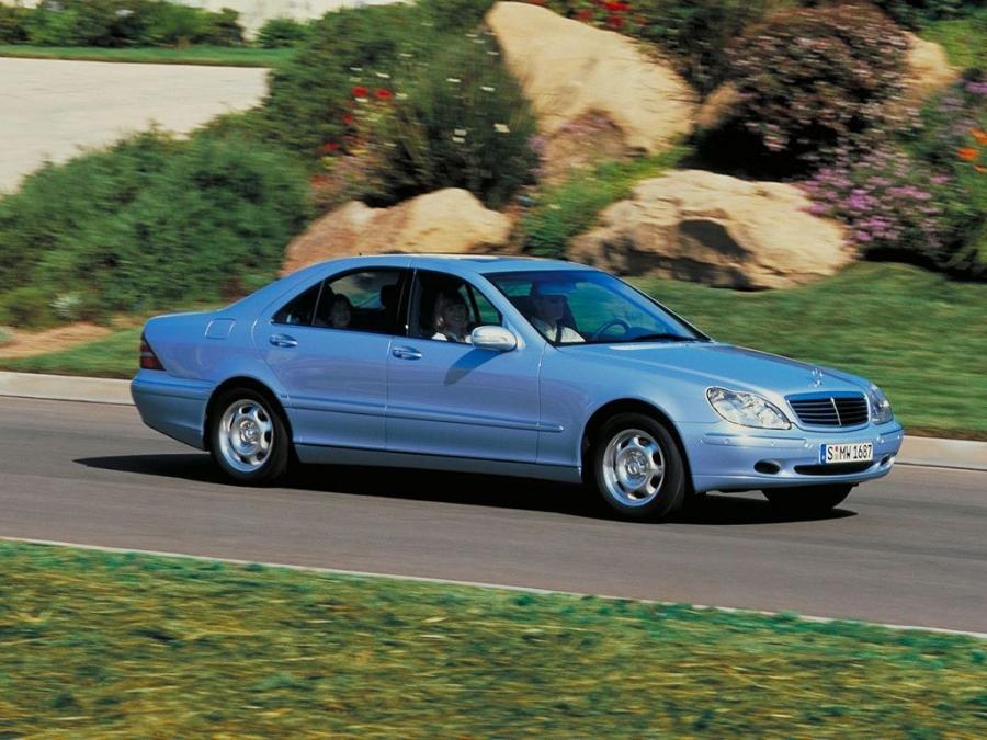  Mercedes-Benz S320 1998 года  (фото 17 из 20)